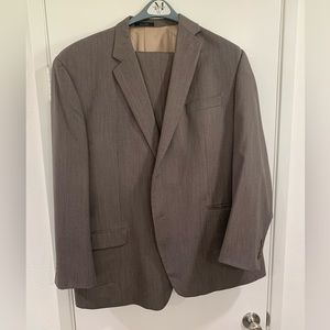Men’s Calvin Klein Suit- 50L